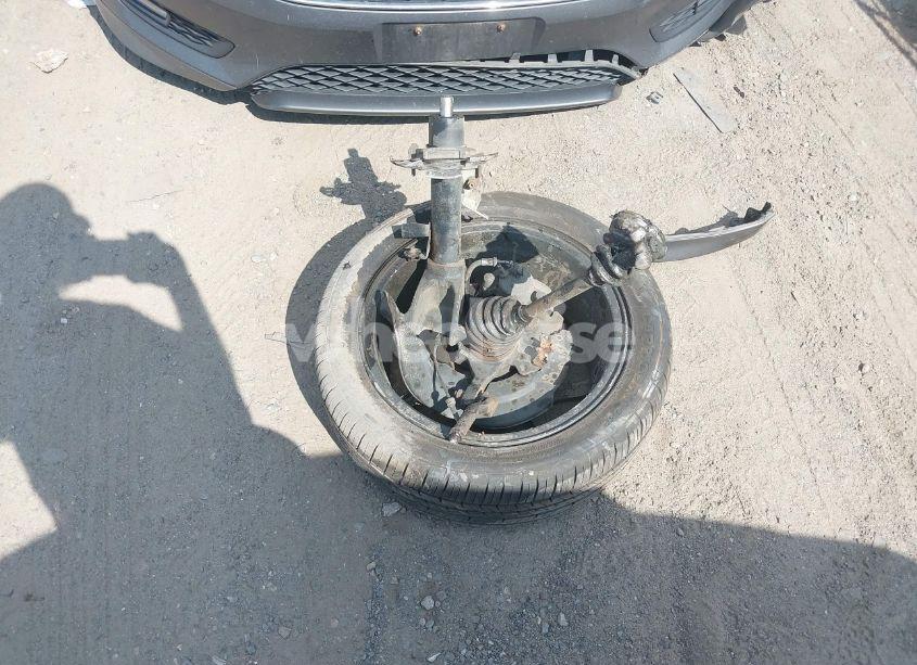 Photo 12 of 2015 Ford Focus SE (VIN 1FADP3F22FL259982)