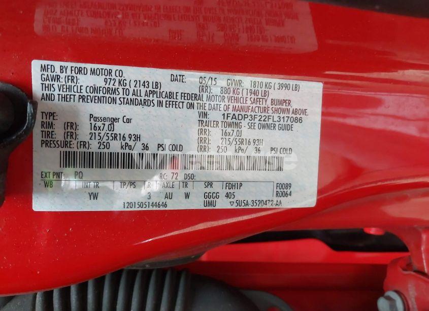 Photo 9 of 2015 Ford Focus SE (VIN 1FADP3F22FL317086)
