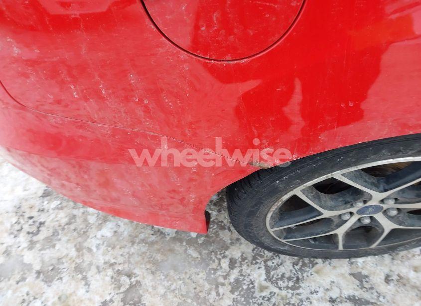 Photo 13 of 2015 Ford Focus SE (VIN 1FADP3F22FL332963)