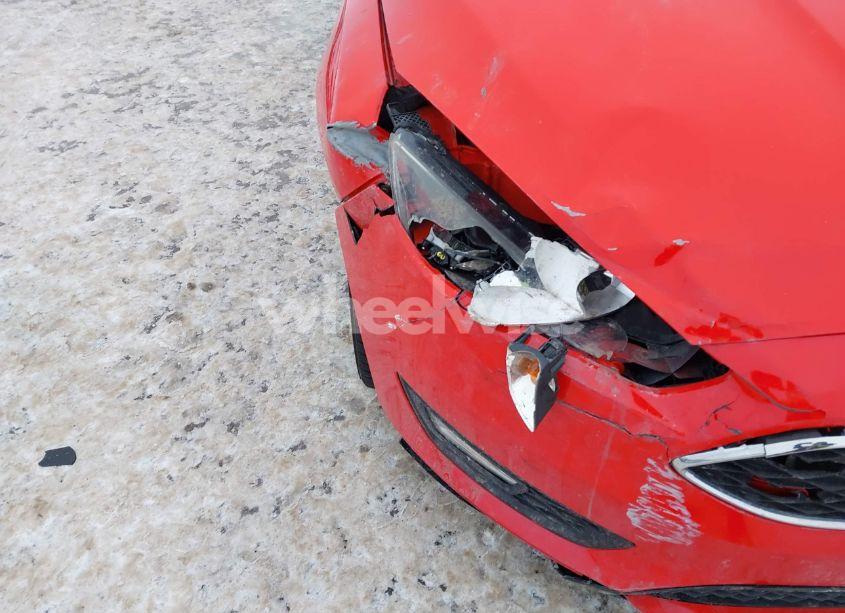 Photo 6 of 2015 Ford Focus SE (VIN 1FADP3F22FL332963)