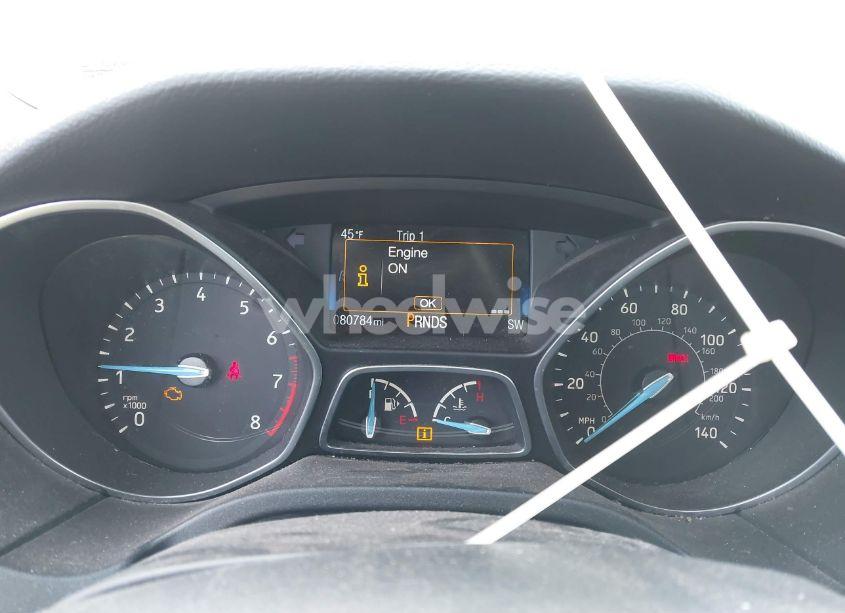 Photo 7 of 2015 Ford Focus SE (VIN 1FADP3F22FL362268)