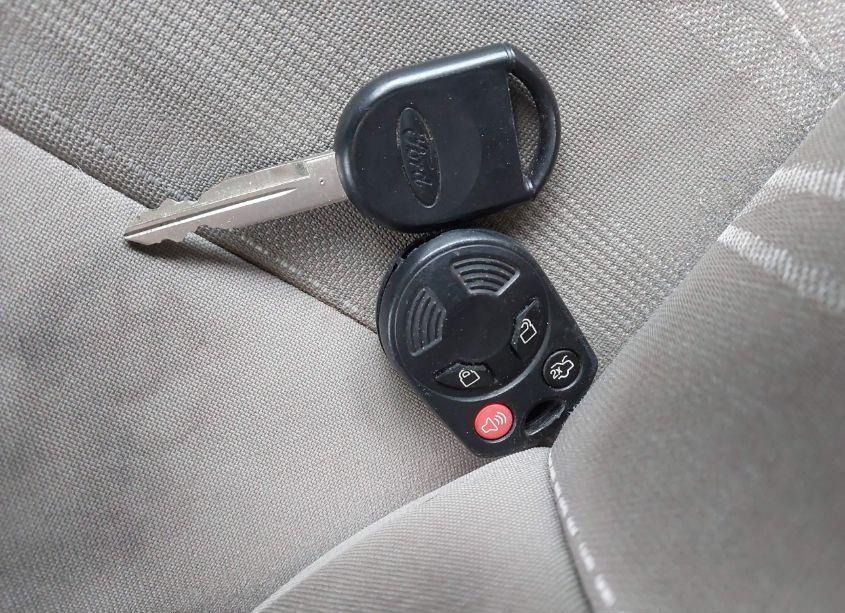 Photo 11 of 2015 Ford Focus SE (VIN 1FADP3F22FL383170)