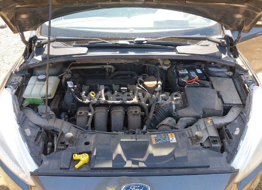 Photo 10 of 2016 Ford Focus SE (VIN 1FADP3F22GL208595)