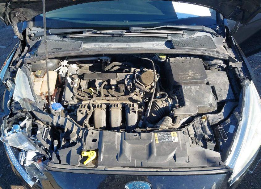Photo 10 of 2016 Ford Focus SE (VIN 1FADP3F22GL293468)