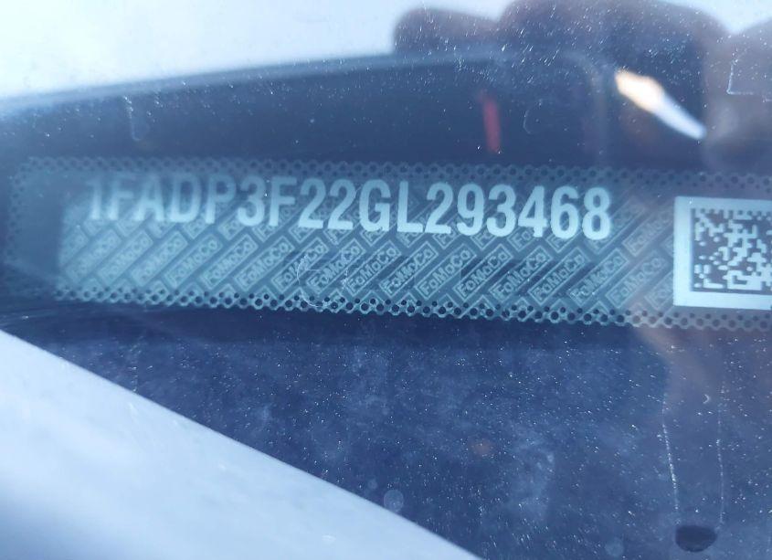 Photo 9 of 2016 Ford Focus SE (VIN 1FADP3F22GL293468)