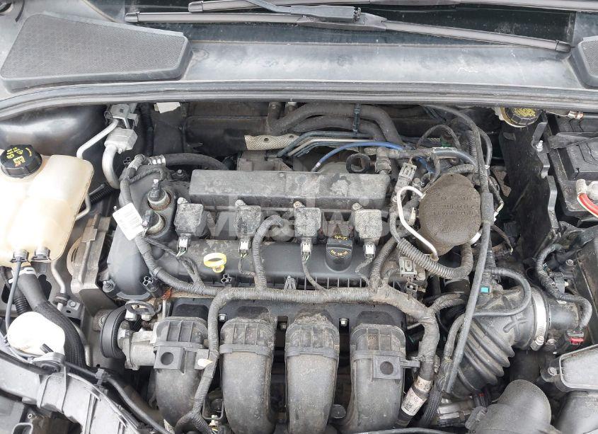 Photo 10 of 2016 Ford Focus SE (VIN 1FADP3F22GL304937)