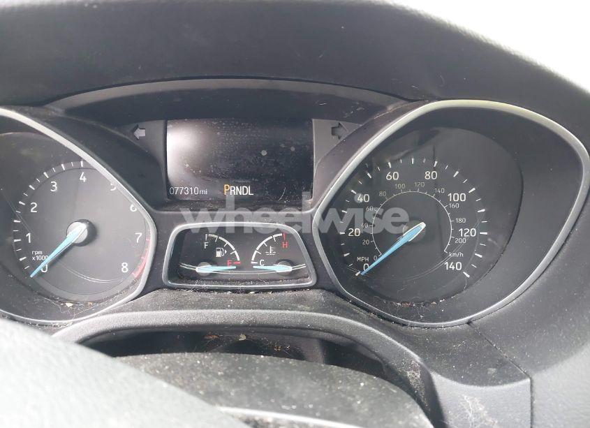 Photo 7 of 2016 Ford Focus SE (VIN 1FADP3F22GL304937)