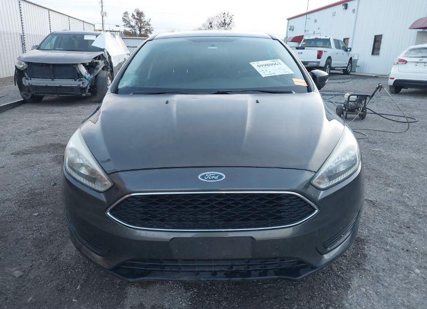Photo 13 of 2016 Ford Focus SE (VIN 1FADP3F22GL319017)