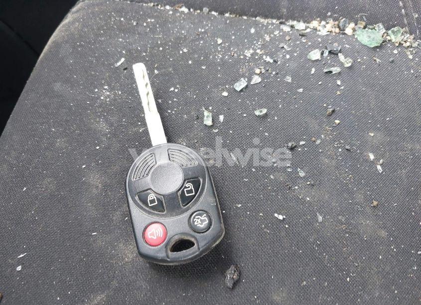 Photo 11 of 2016 Ford Focus SE (VIN 1FADP3F22GL327604)