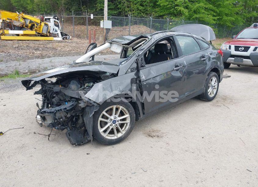 Photo 2 of 2016 Ford Focus SE (VIN 1FADP3F22GL327604)