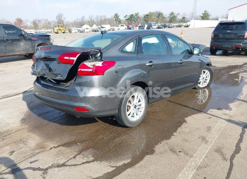 Photo 4 of 2016 Ford Focus SE (VIN 1FADP3F22GL350882)