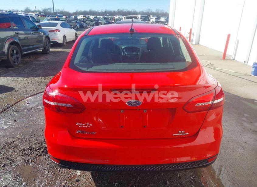 Photo 16 of 2016 Ford Focus SE (VIN 1FADP3F22GL360778)