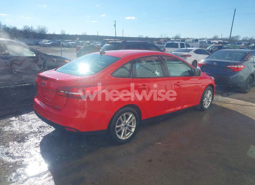 Photo 4 of 2016 Ford Focus SE (VIN 1FADP3F22GL360778)