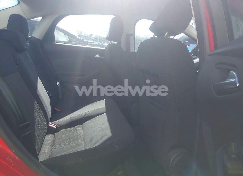 Photo 8 of 2016 Ford Focus SE (VIN 1FADP3F22GL360778)