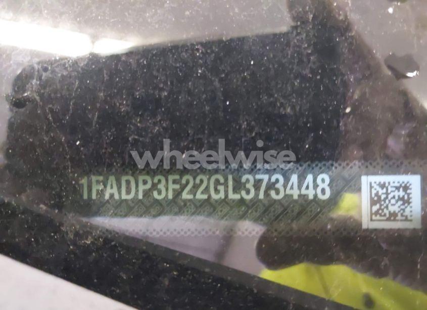 Photo 9 of 2016 Ford Focus SE (VIN 1FADP3F22GL373448)