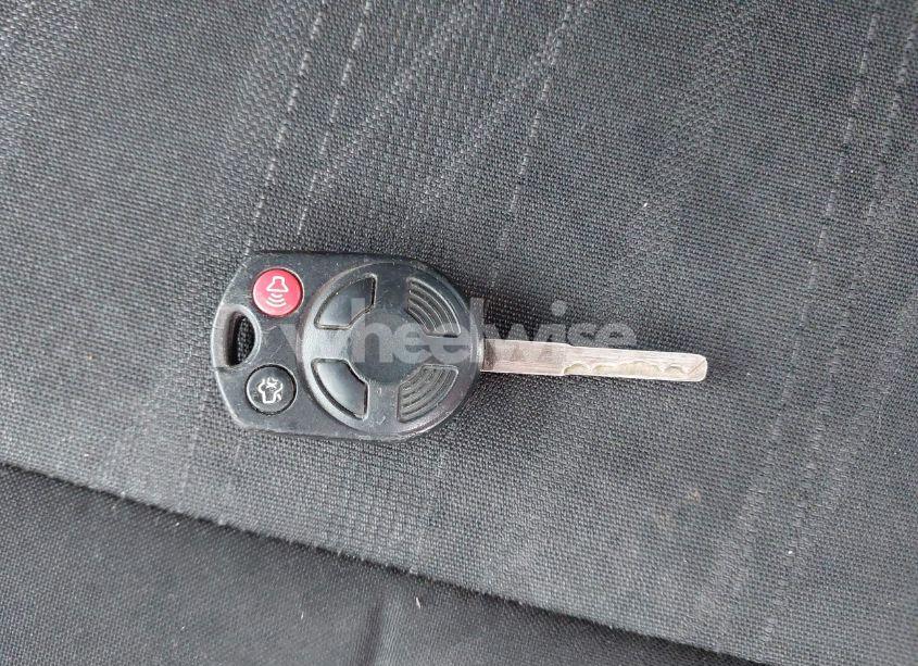 Photo 11 of 2016 Ford Focus SE (VIN 1FADP3F22GL394624)