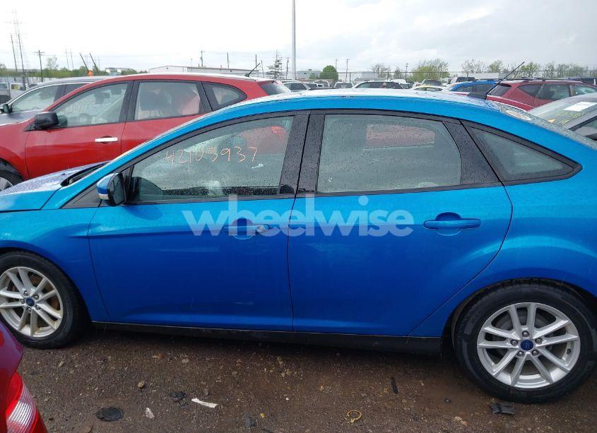 Photo 14 of 2016 Ford Focus SE (VIN 1FADP3F22GL394624)