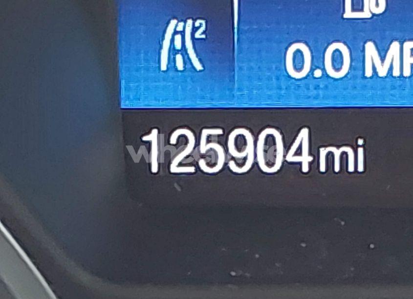 Photo 15 of 2016 Ford Focus SE (VIN 1FADP3F22GL394624)