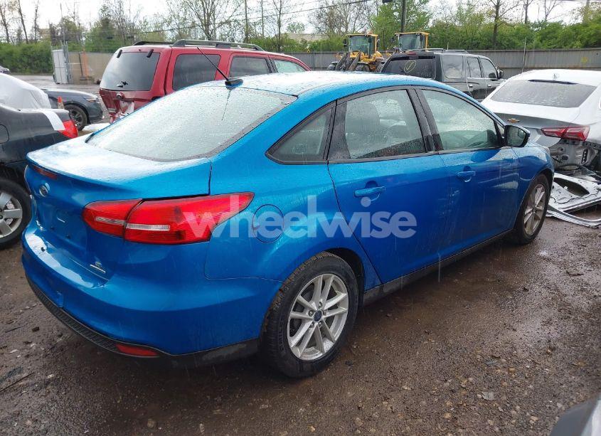 Photo 4 of 2016 Ford Focus SE (VIN 1FADP3F22GL394624)