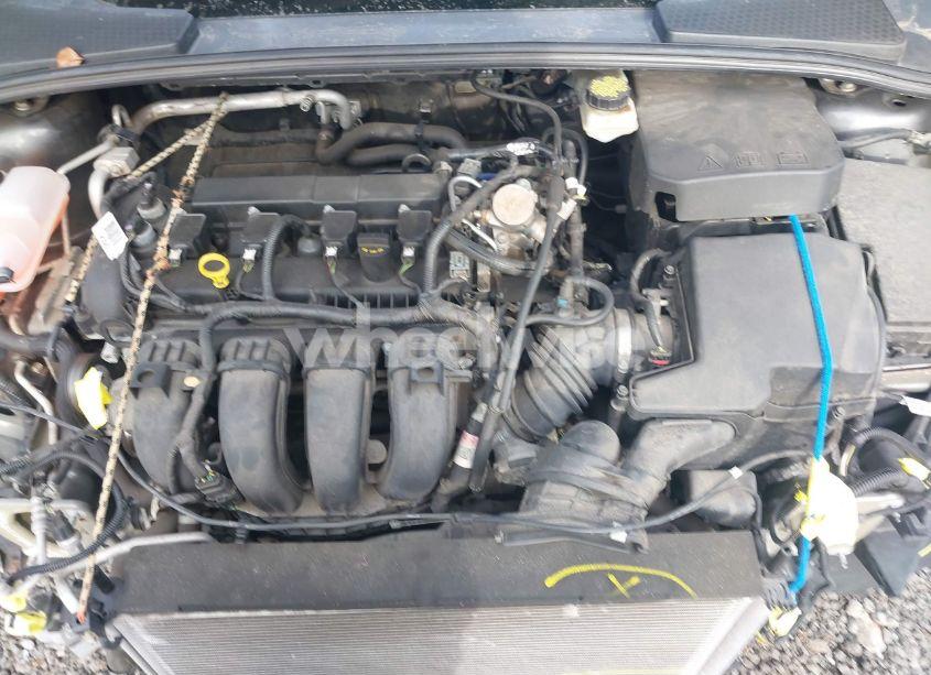 Photo 10 of 2017 Ford Focus SE (VIN 1FADP3F22HL201034)