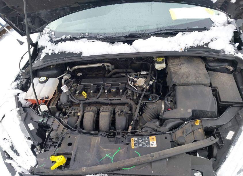 Photo 10 of 2017 Ford Focus SE (VIN 1FADP3F22HL202992)