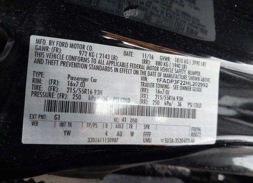 Photo 9 of 2017 Ford Focus SE (VIN 1FADP3F22HL202992)