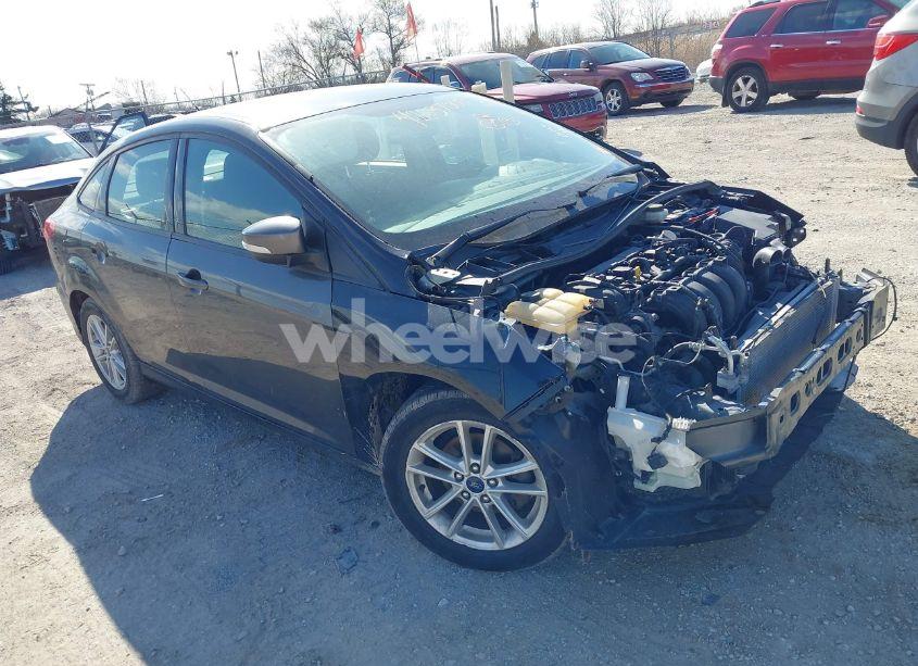 2017 Ford Focus SE (VIN 1FADP3F22HL209134) main photo
