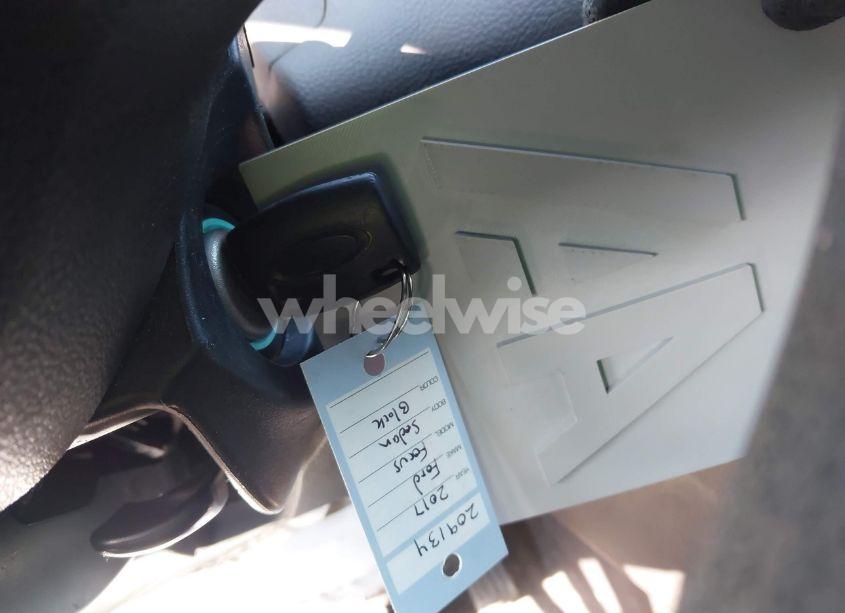 Photo 11 of 2017 Ford Focus SE (VIN 1FADP3F22HL209134)