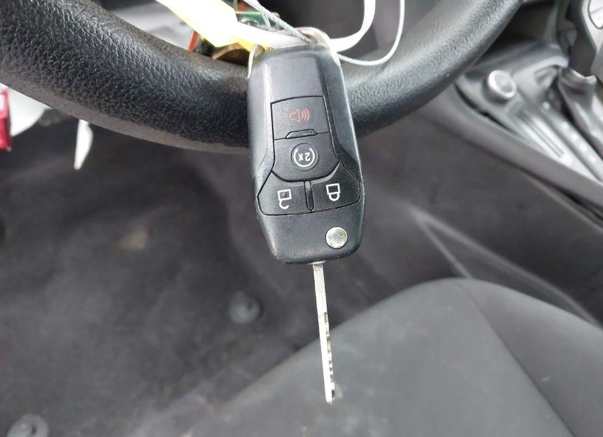 Photo 11 of 2017 Ford Focus SE (VIN 1FADP3F22HL229478)