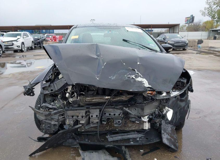 Photo 12 of 2017 Ford Focus SE (VIN 1FADP3F22HL229478)