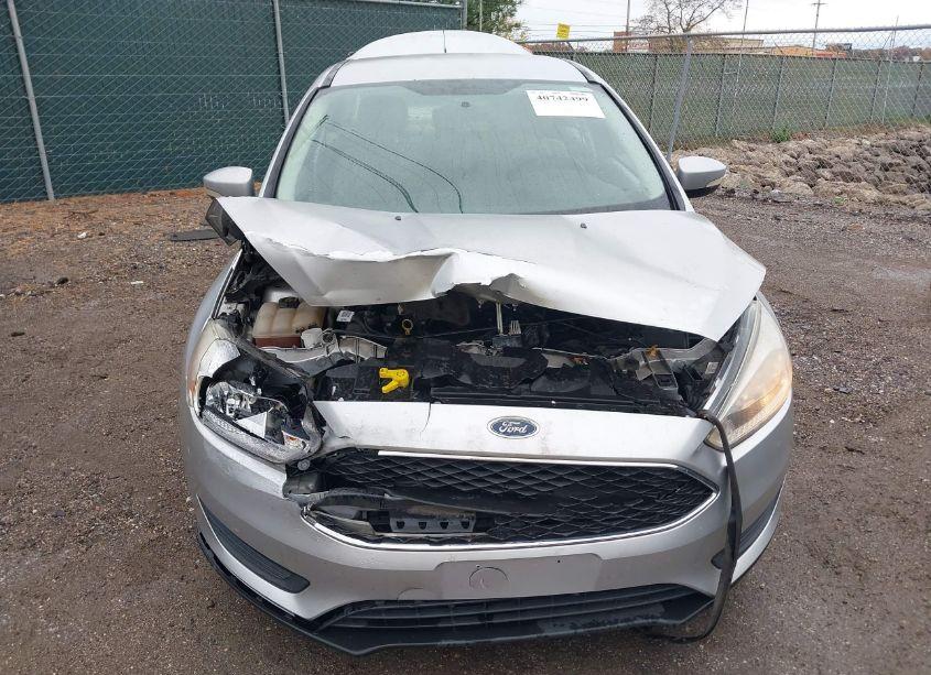 Photo 12 of 2017 Ford Focus SE (VIN 1FADP3F22HL267549)