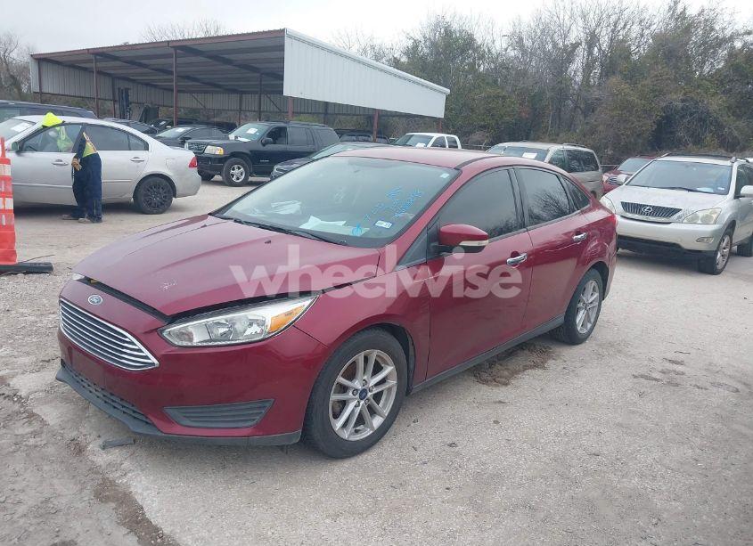Photo 2 of 2017 Ford Focus SE (VIN 1FADP3F22HL270631)