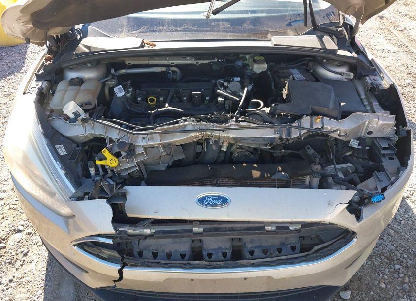 Photo 10 of 2017 Ford Focus SE (VIN 1FADP3F22HL285453)
