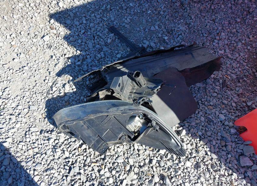 Photo 12 of 2017 Ford Focus SE (VIN 1FADP3F22HL285453)