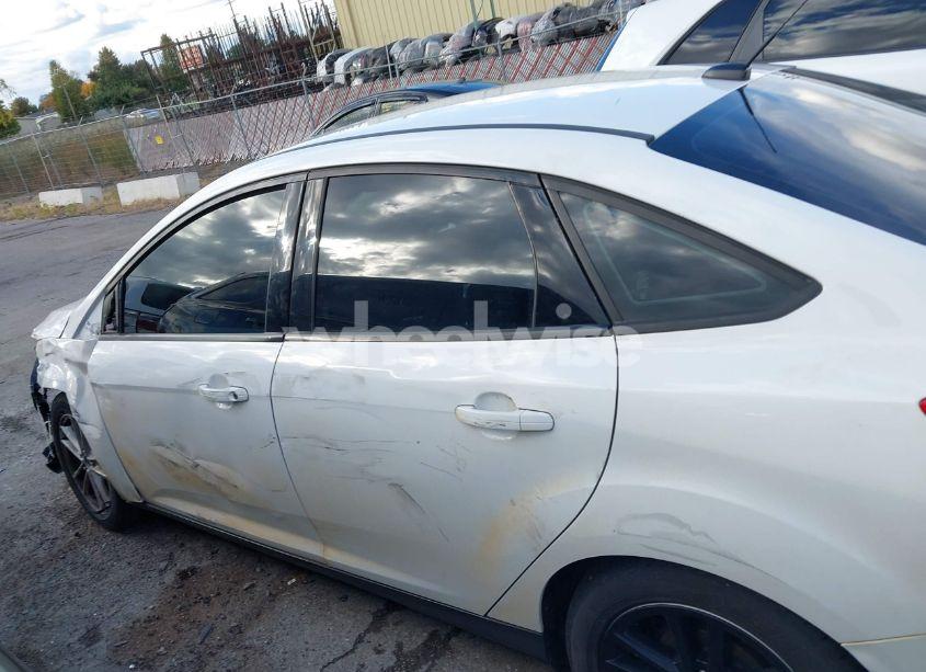 Photo 14 of 2017 Ford Focus SE (VIN 1FADP3F22HL302378)