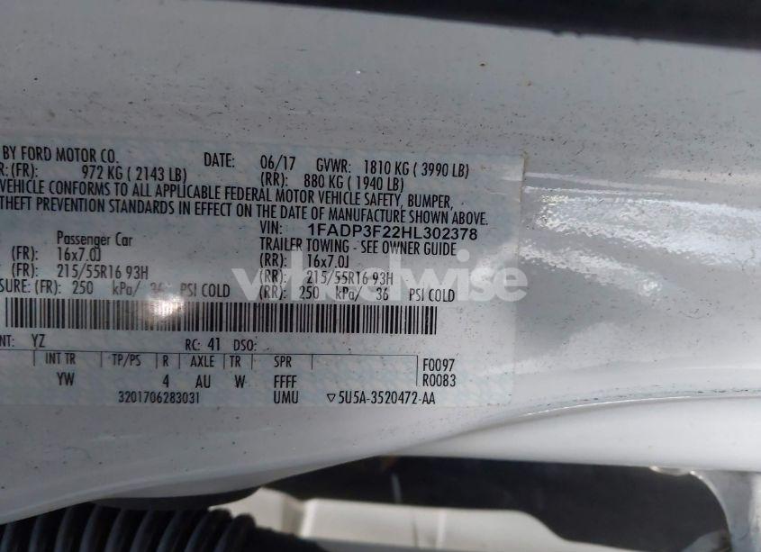 Photo 9 of 2017 Ford Focus SE (VIN 1FADP3F22HL302378)