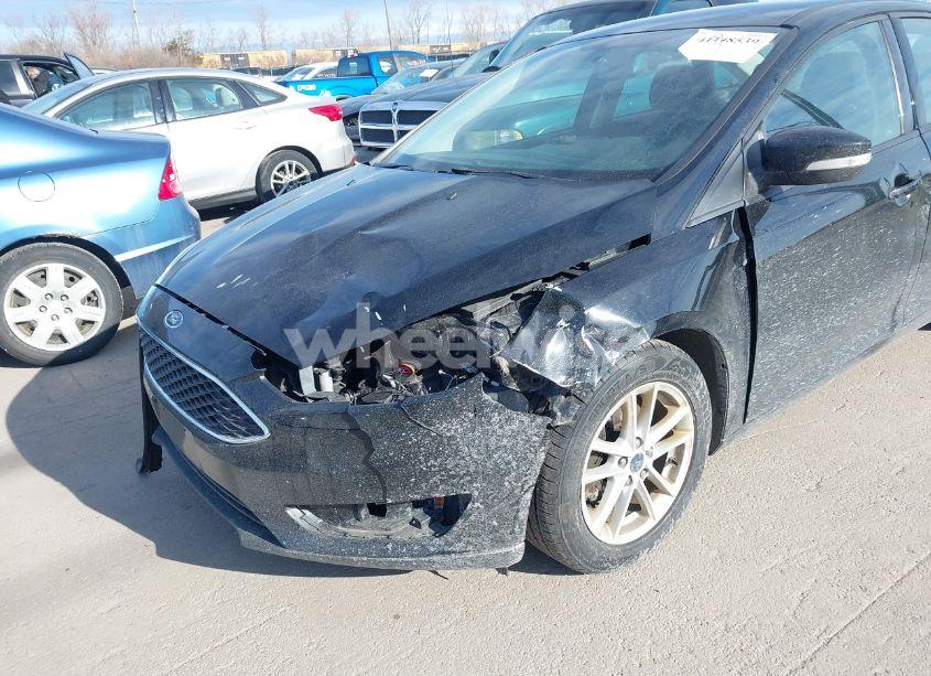 Photo 6 of 2017 Ford Focus SE (VIN 1FADP3F22HL323652)
