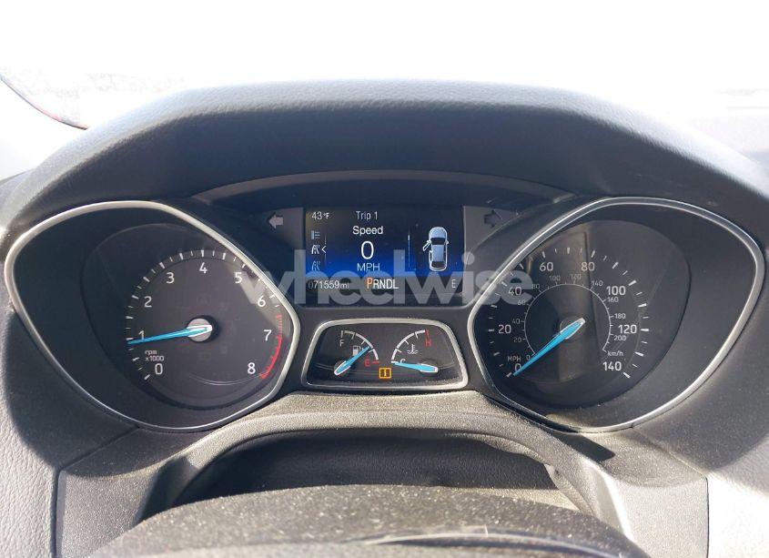 Photo 7 of 2017 Ford Focus SE (VIN 1FADP3F22HL323652)