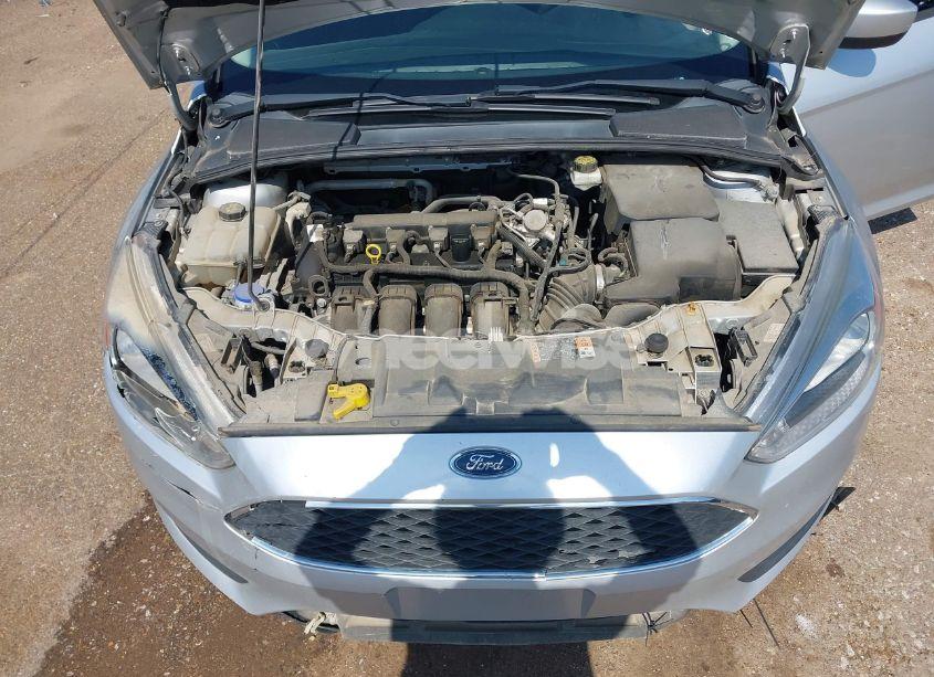 Photo 10 of 2018 Ford Focus SE (VIN 1FADP3F22JL237991)