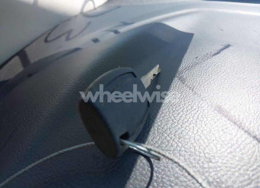 Photo 11 of 2018 Ford Focus SE (VIN 1FADP3F22JL237991)