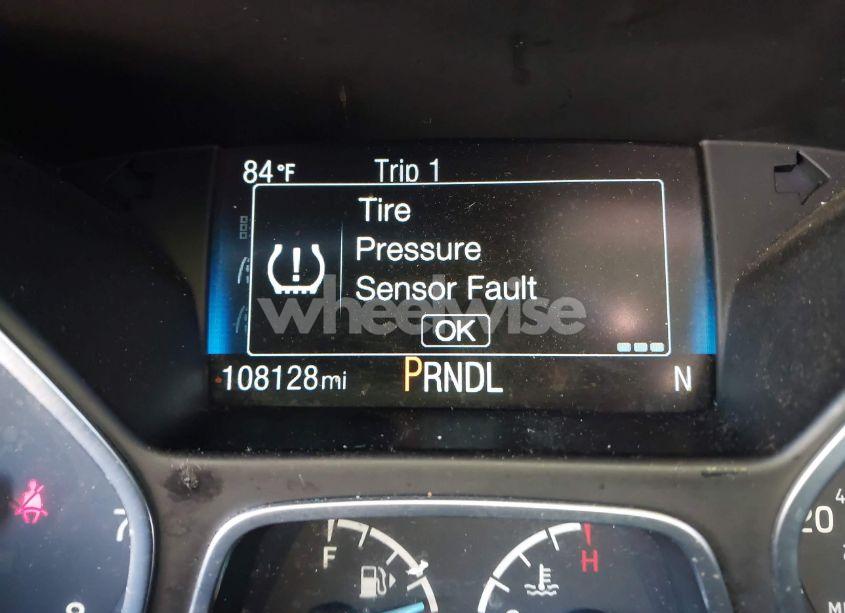 Photo 15 of 2018 Ford Focus SE (VIN 1FADP3F22JL237991)