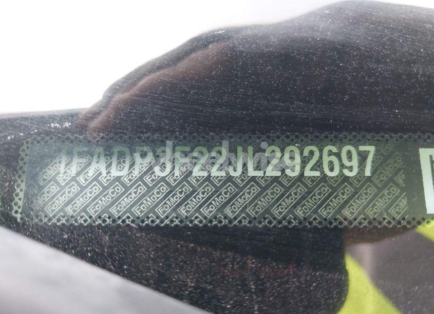 Photo 9 of 2018 Ford Focus SE (VIN 1FADP3F22JL292697)