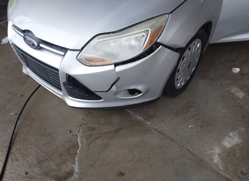 Photo 6 of 2013 Ford Focus SE (VIN 1FADP3F23DL111899)
