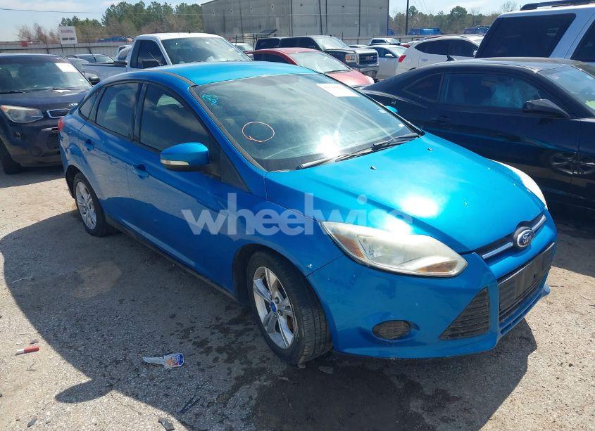 2013 Ford Focus SE (VIN 1FADP3F23DL115502) main photo
