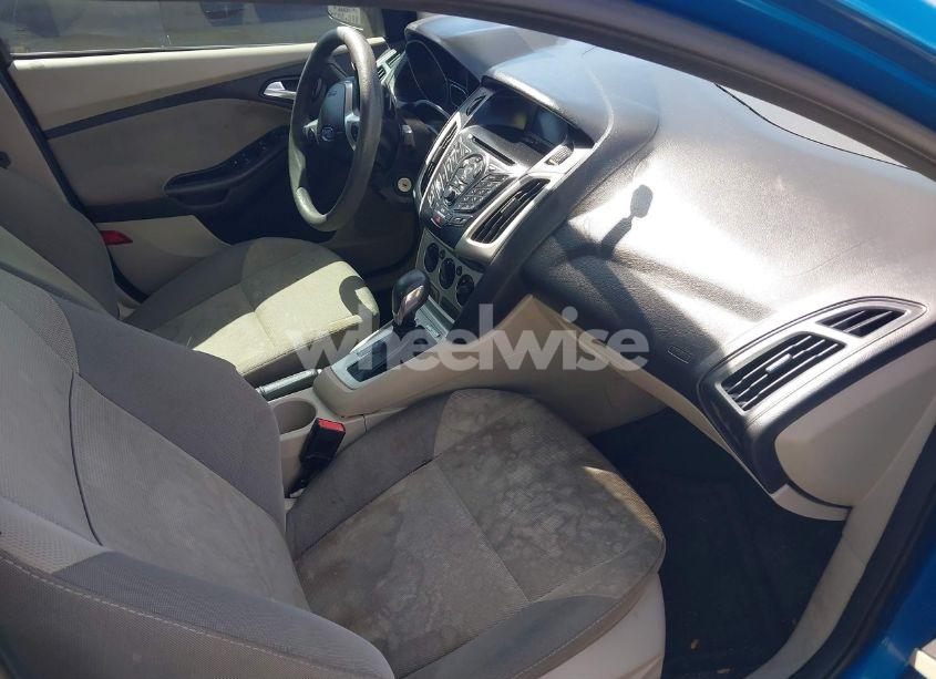 Photo 5 of 2013 Ford Focus SE (VIN 1FADP3F23DL115502)