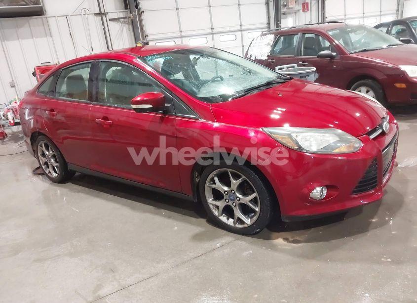 2013 Ford Focus SE (VIN 1FADP3F23DL131666) main photo