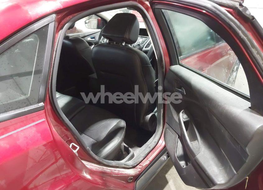 Photo 8 of 2013 Ford Focus SE (VIN 1FADP3F23DL131666)