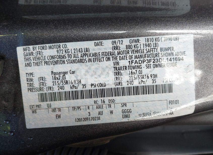 Photo 9 of 2013 Ford Focus SE (VIN 1FADP3F23DL141694)