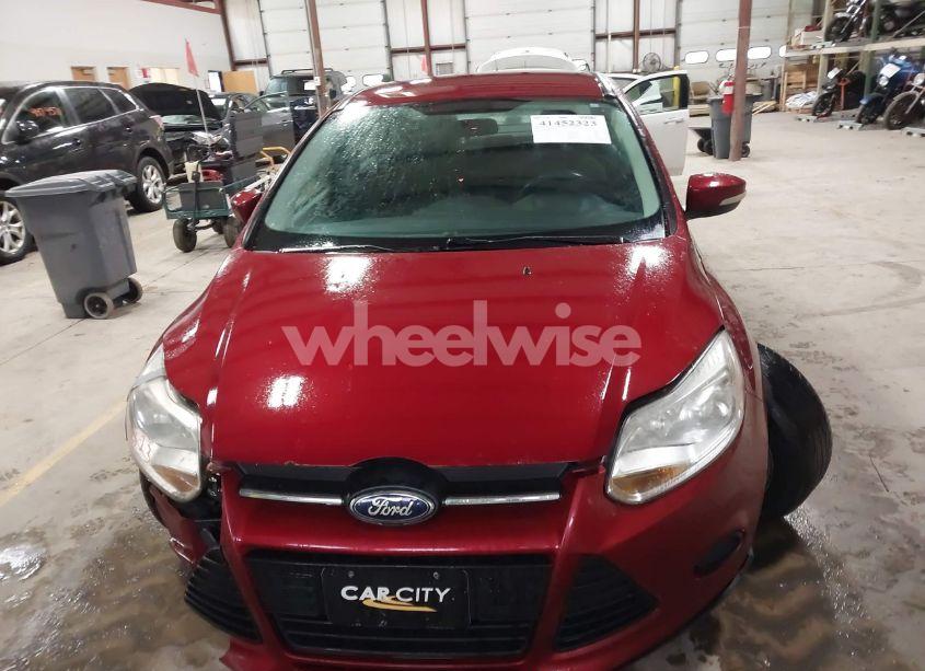 Photo 12 of 2013 Ford Focus SE (VIN 1FADP3F23DL141758)