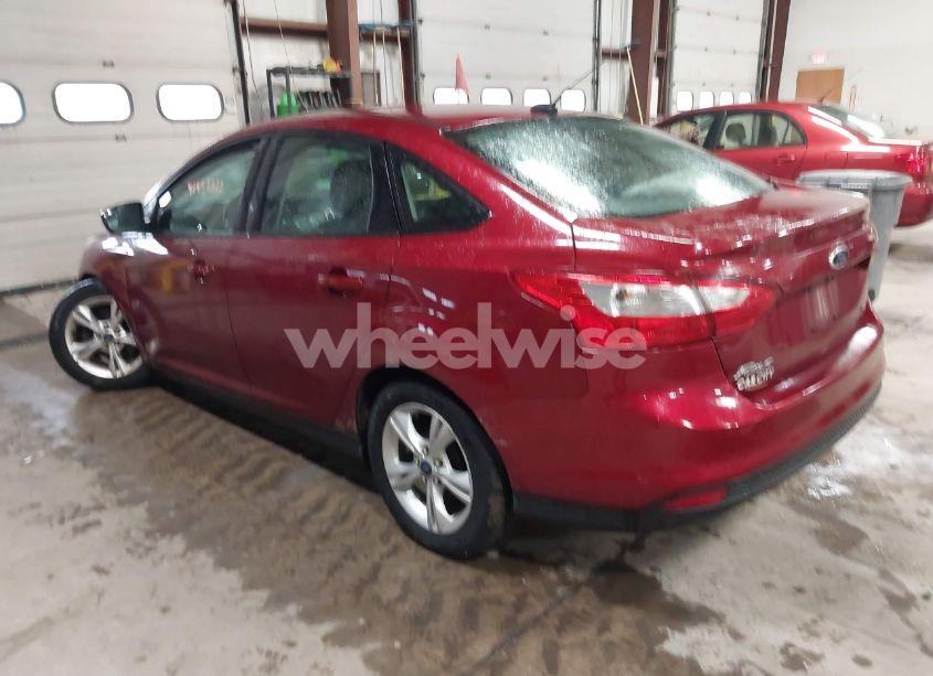 Photo 3 of 2013 Ford Focus SE (VIN 1FADP3F23DL141758)